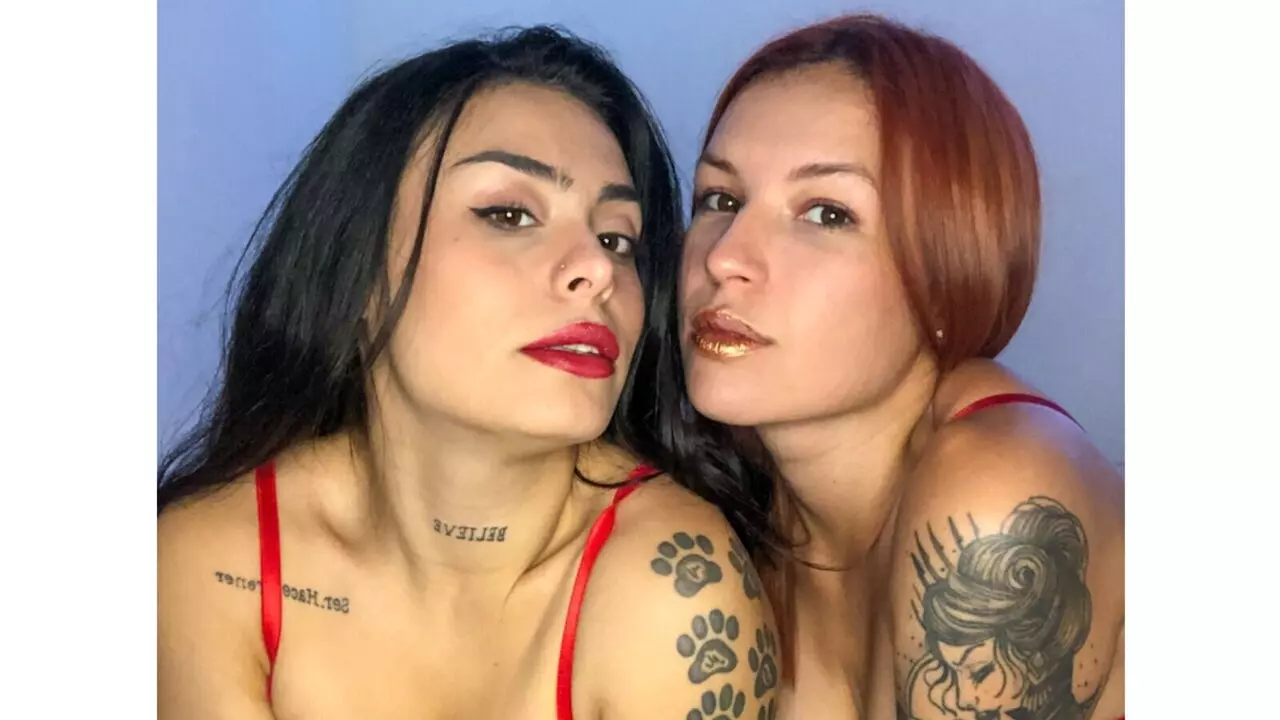 AlessiaAndCarla's Webcam Recorded