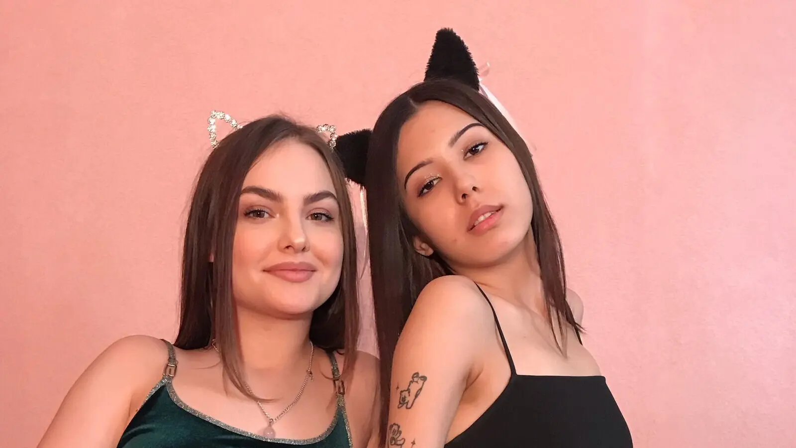 EmmaAndKayla's Webcam Recorded